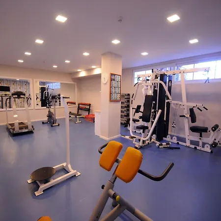 브리즈 앤드 호텔 4*