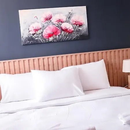 브리즈 앤드 호텔 4*