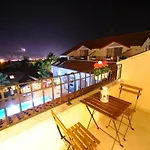 فندق وشقق سي برييز 4*