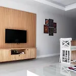 وشقق سي برييز 4*