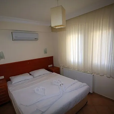 Hotel Sea Breeze And 4*