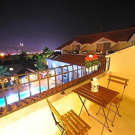Hotel Sea Breeze And
