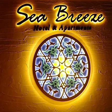Hotel Sea Breeze And 4*