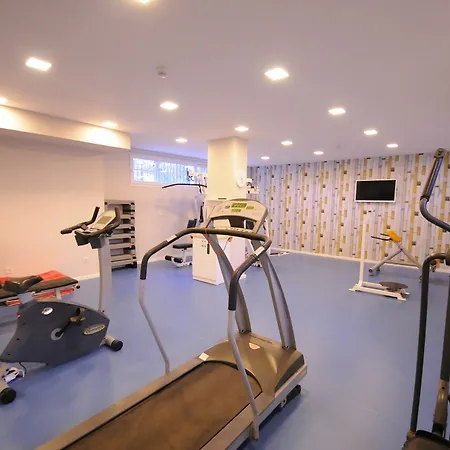 Hotell Sea Breeze And