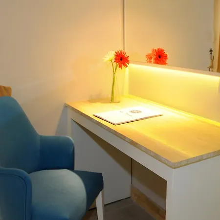 Hotell Sea Breeze And 4*