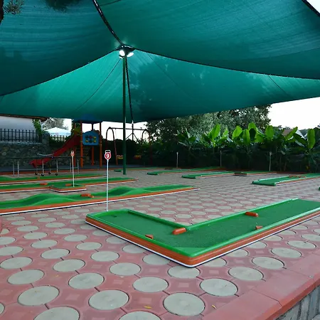 ホテル Sea Breeze And 4*