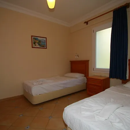 Sea Breeze And Отель 4*