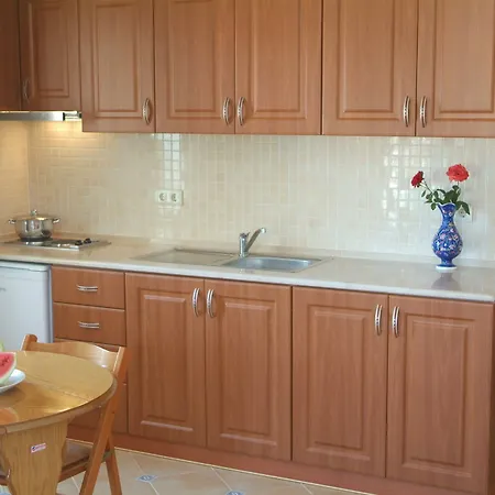 Sea Breeze And ホテル 4*