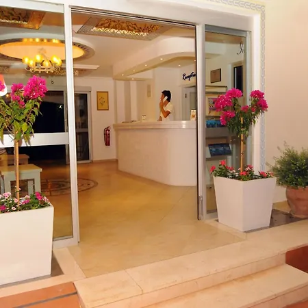 Sea Breeze And ホテル